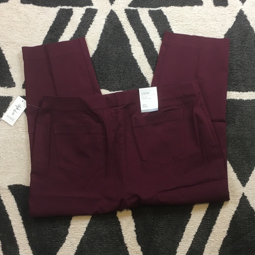 Style&Co Wine Capris NWT - Picture 5 of 5